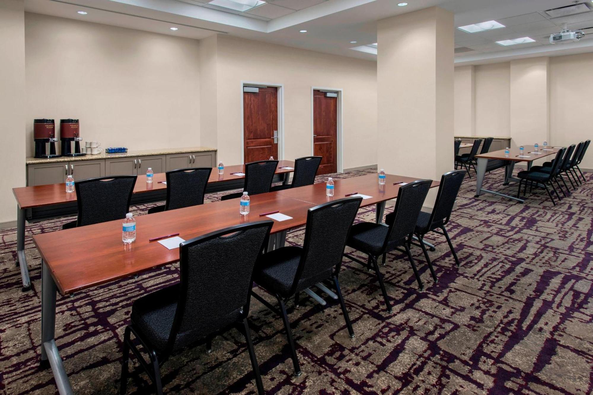 Residence Inn Alexandria Old Town South At Carlyle Dış mekan fotoğraf