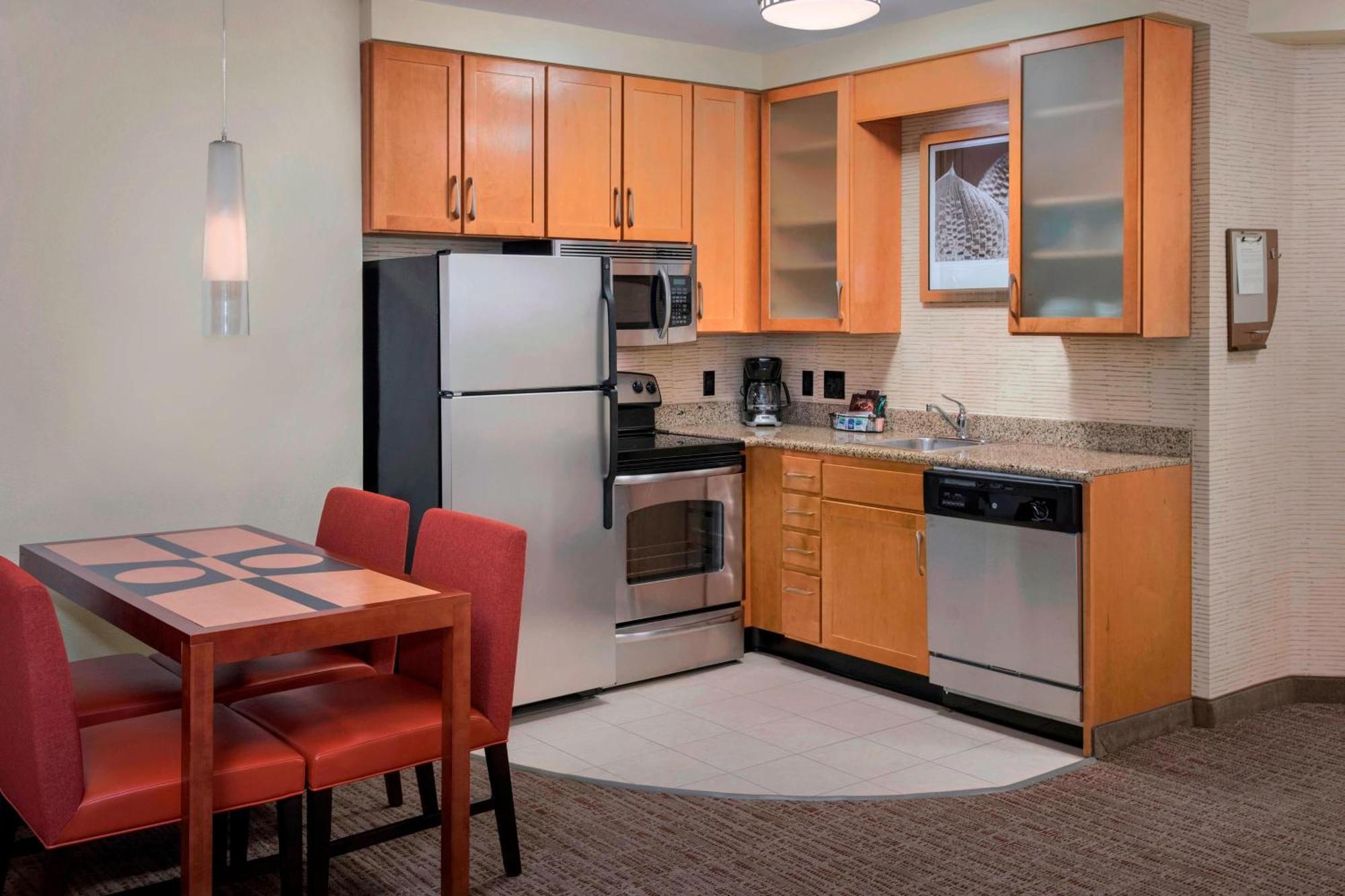 Residence Inn Alexandria Old Town South At Carlyle Dış mekan fotoğraf