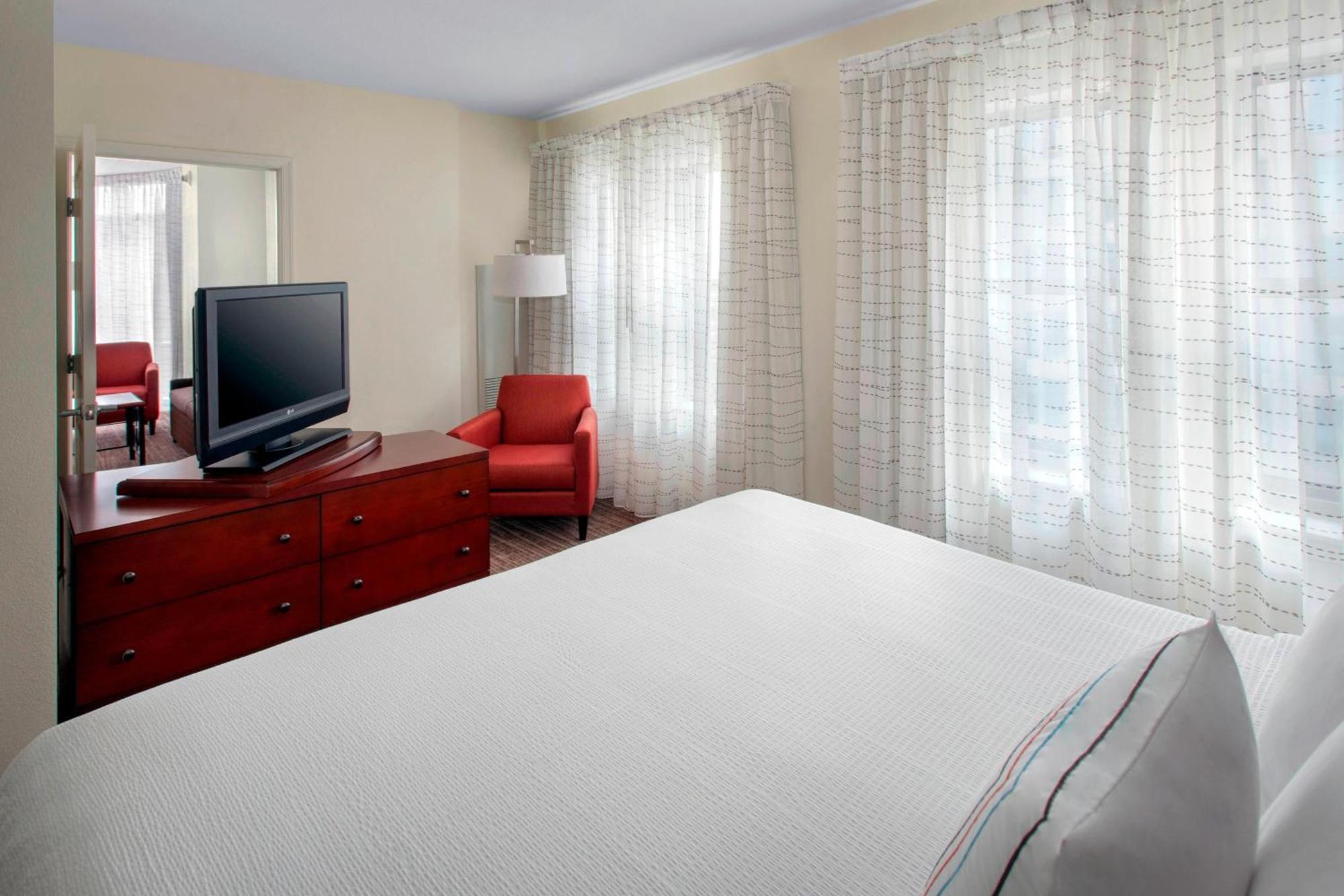 Residence Inn Alexandria Old Town South At Carlyle Dış mekan fotoğraf