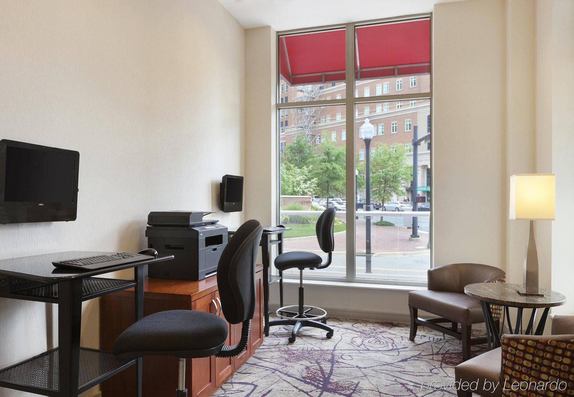 Residence Inn Alexandria Old Town South At Carlyle Konforlar fotoğraf
