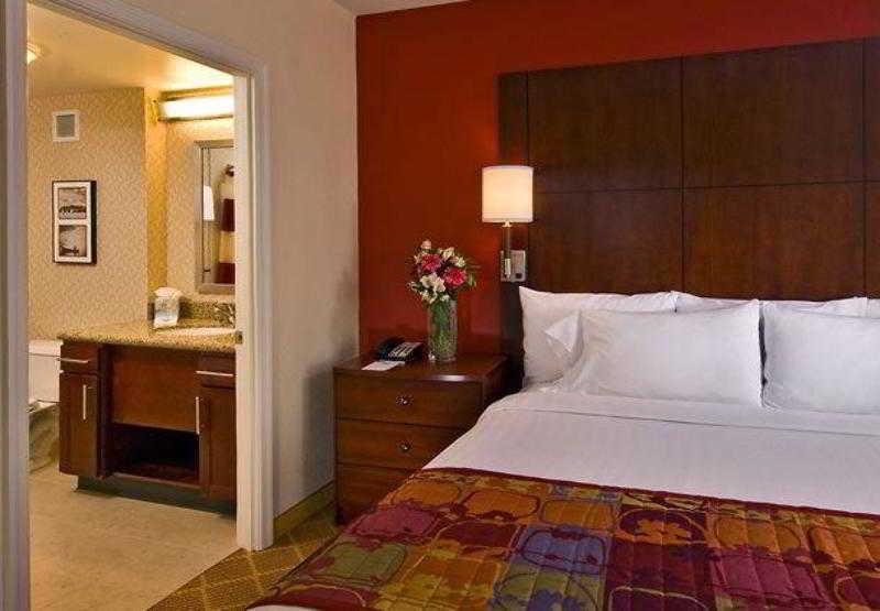 Residence Inn Alexandria Old Town South At Carlyle Dış mekan fotoğraf